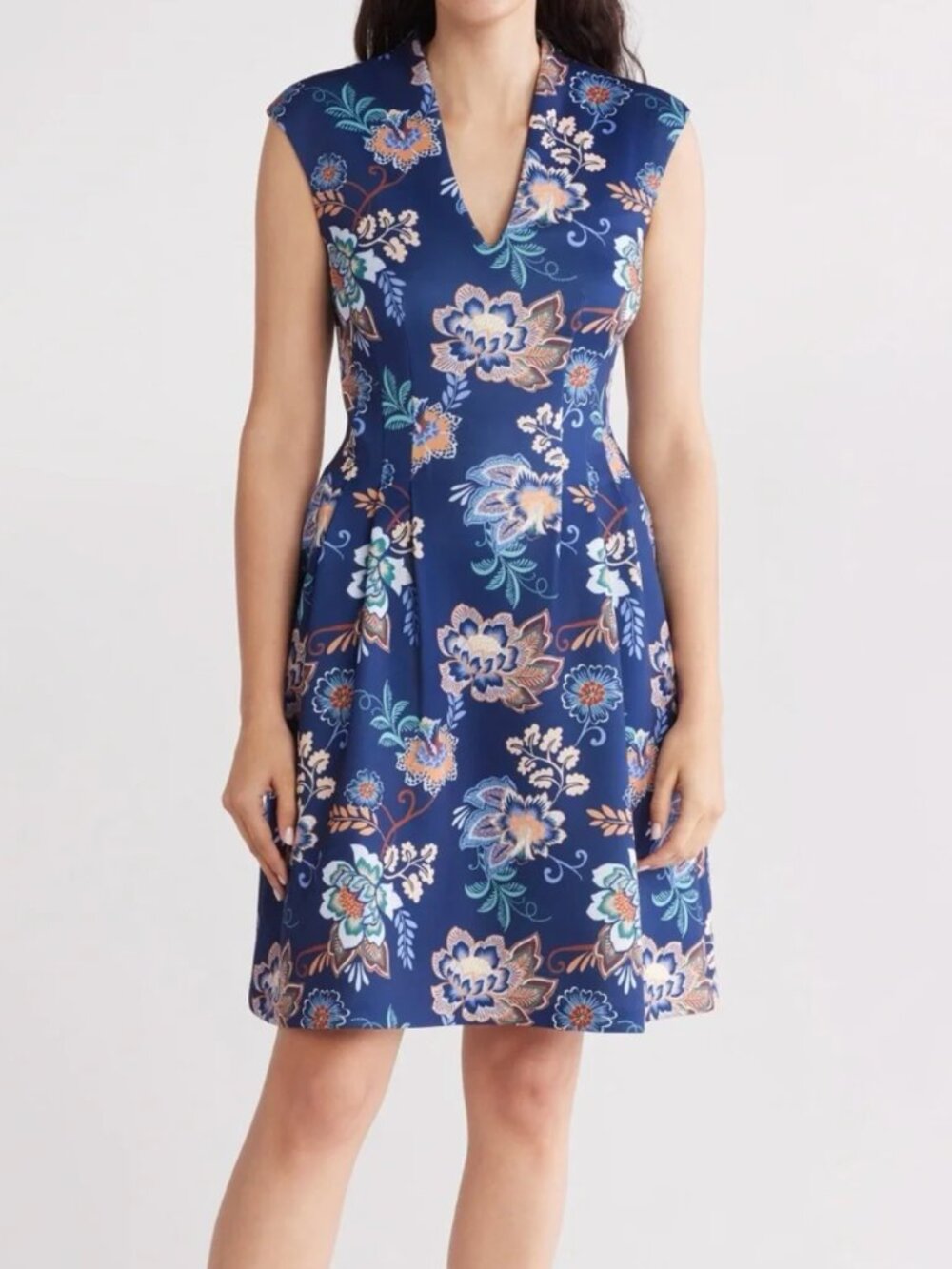 NWT Vince Camuto Women's Size 4 Blue Floral Fit and Flare Scuba Knit Dress